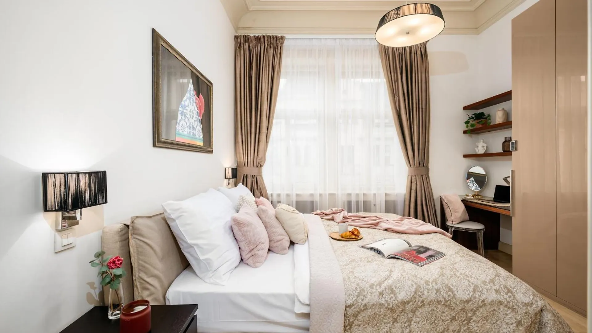 Daire Prague Days - 1Min Old Town Square - 1Bdr Apt - Parizska Street
